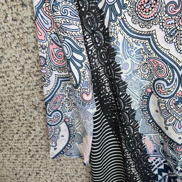 Chicos Zenergy Top Womens 1 US Medium Paisley Print Scoop Neck Tee Casual Ladies - Picture 3 of 7